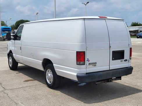 Used 2013 Ford E-250 and Econoline 250 Extended RWD image 17