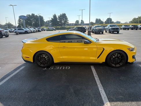 Used 2018 Ford Mustang Shelby GT350 w/ Electronics Package RWD image 6