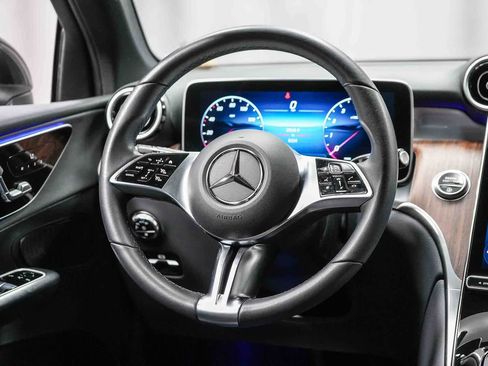 Certified 2025 Mercedes-Benz GLC 300 image 15