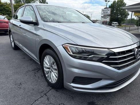 Used 2019 Volkswagen Jetta S w/ Driver Assistance Package FWD image 5