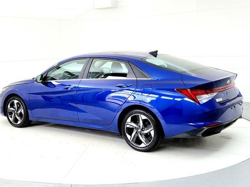 Used 2023 Hyundai Elantra Limited w/ Cargo Package FWD image 4