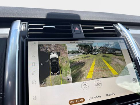 New 2026 Land Rover Discovery Dynamic SE AWD/4WD image 24