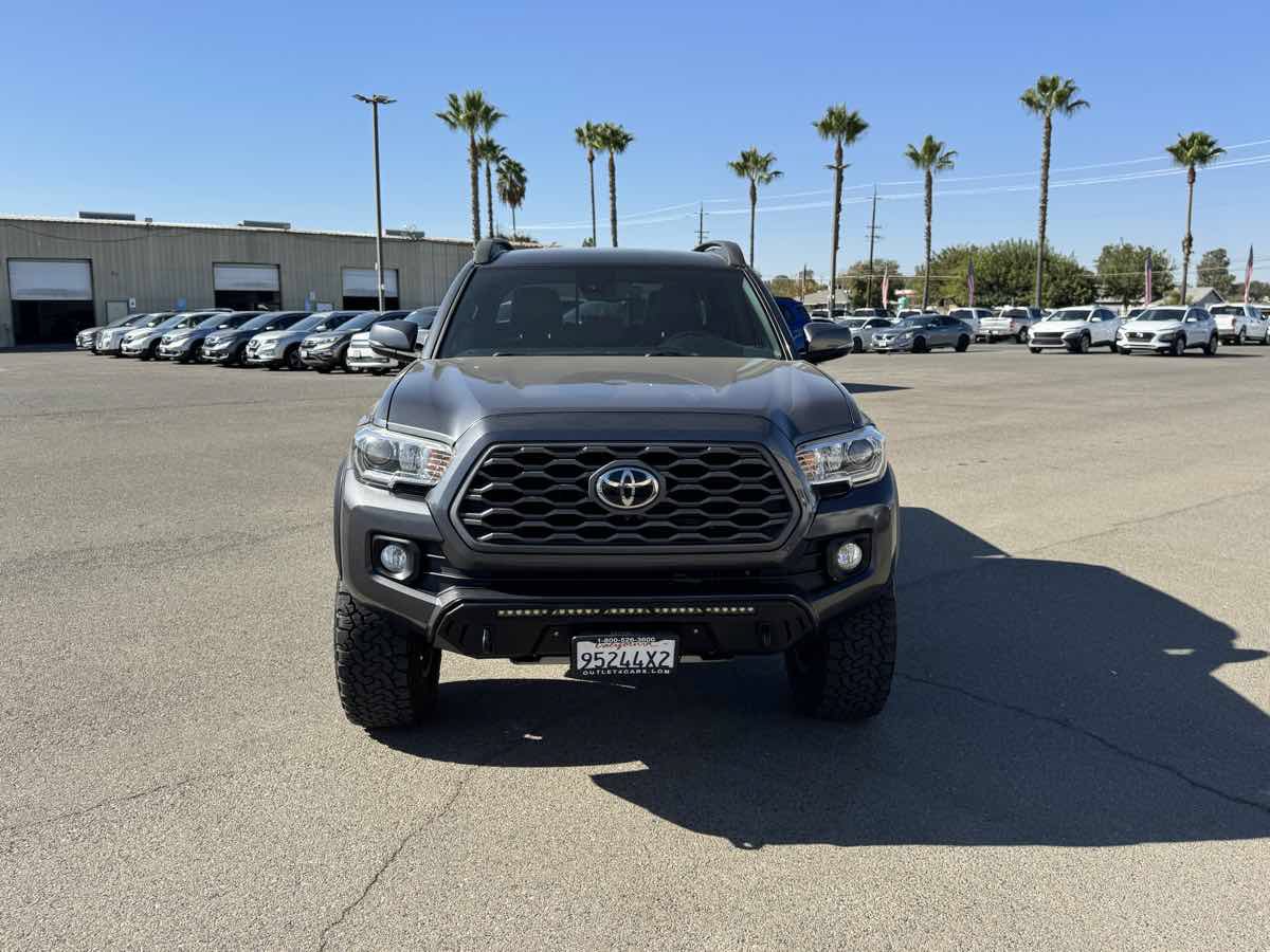 Used 2020 Toyota Tacoma TRD Off-Road w/ Technology Package AWD/4WD image 4