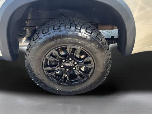 Used 2022 Chevrolet Silverado 1500 ZR2 w/ Technology Package AWD/4WD image 22