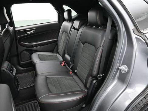 Certified 2021 Ford Edge ST-Line FWD image 28