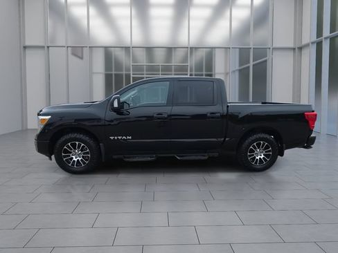 Certified 2022 Nissan Titan SV w/ SV Convenience Package AWD/4WD image 5