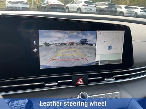 New 2025 Hyundai Elantra SEL FWD image 25