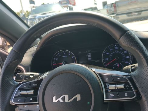 Certified 2023 Kia Forte GT-Line w/ GT-Line Technology Package FWD image 13