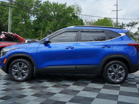 Used 2024 Kia Seltos S AWD/4WD image 11