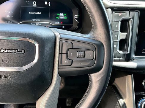 Used 2022 GMC Yukon XL Denali w/ Denali Premium Package AWD/4WD image 23