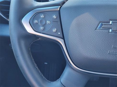 Used 2023 Chevrolet Traverse RS image 28