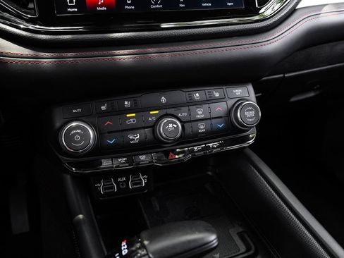 Used 2023 Dodge Durango R/T AWD/4WD image 35
