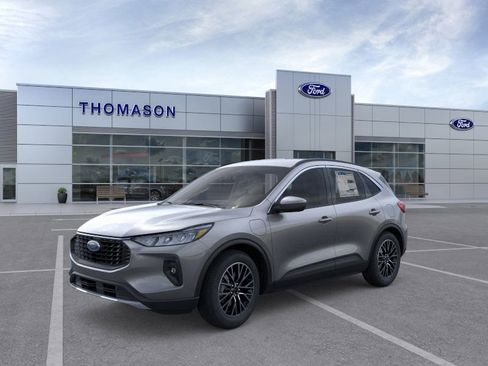 New 2025 Ford Escape SE image 1
