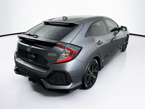 Used 2018 Honda Civic Sport Touring image 9