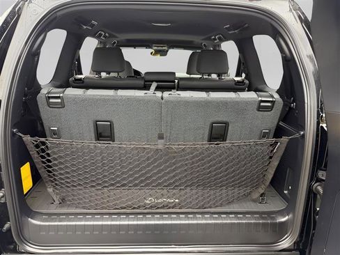 Used 2020 Lexus GX 460 Premium w/ Premium Package AWD/4WD image 32