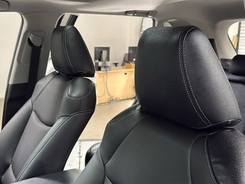 Used 2019 Toyota RAV4 XLE w/ Convenience Package image 13