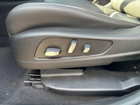 Used 2020 Cadillac XT6 Premium Luxury image 22