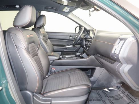 Used 2023 Nissan Pathfinder Rock Creek image 11
