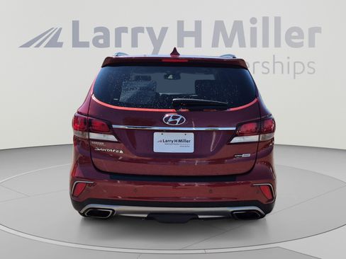 Used 2018 Hyundai Santa Fe AWD image 4