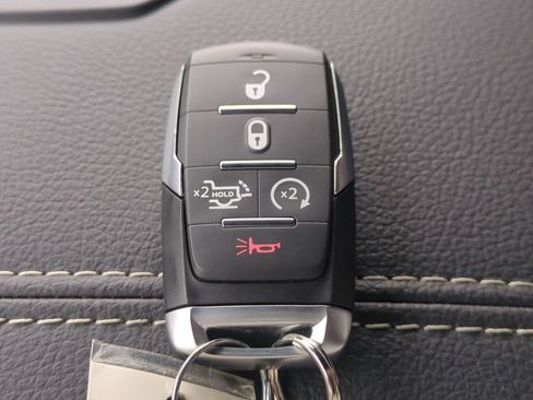 New 2026 RAM 3500 Laramie AWD/4WD image 31