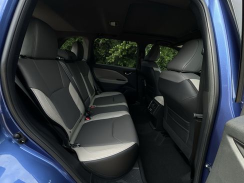 Used 2025 Subaru Forester Limited w/ Popular Package AWD/4WD image 31