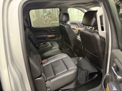 Used 2018 Chevrolet Silverado 1500 LTZ w/ LTZ Plus Package image 30