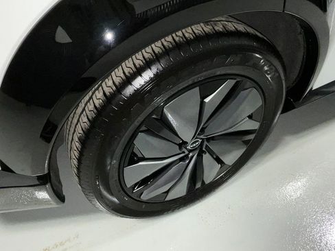 Used 2025 Nissan Ariya Platinum image 9