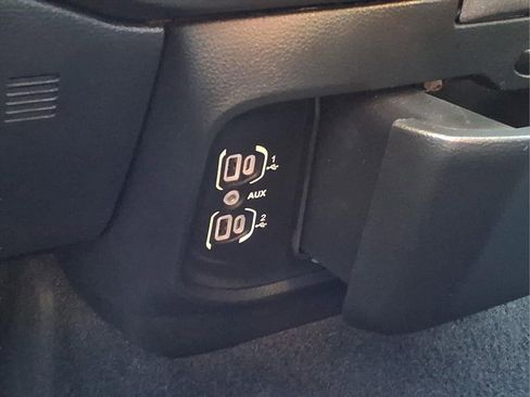 Used 2025 RAM 1500 Tradesman image 28