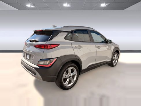Used 2023 Hyundai Kona SEL image 9
