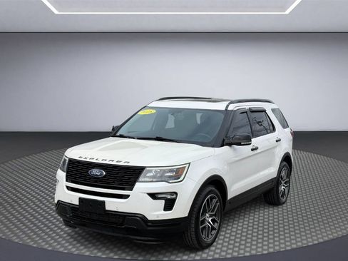 Used 2018 Ford Explorer Sport image 3