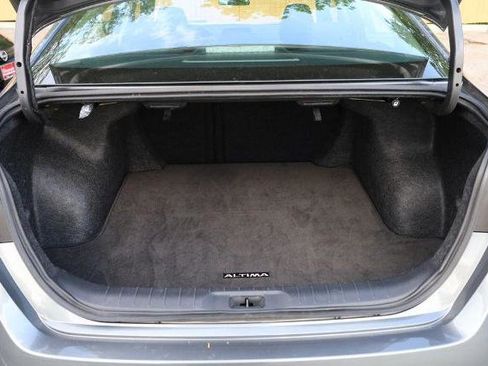 Certified 2025 Nissan Altima 2.5 SV FWD image 7