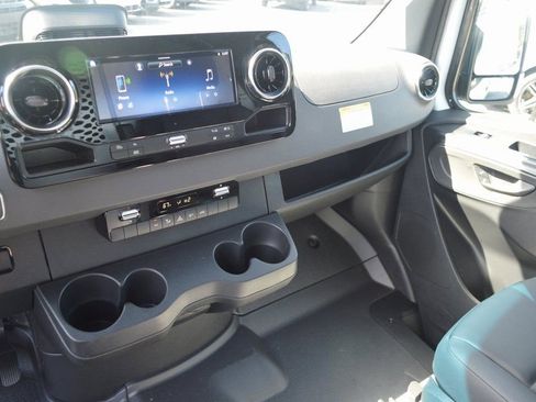 New 2026 Mercedes-Benz Sprinter 2500 image 39