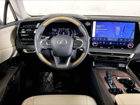 Used 2023 Lexus RX 350 FWD image 4