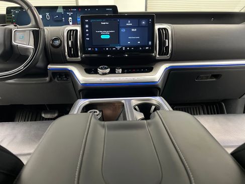 Used 2025 Ford Expedition Platinum AWD/4WD image 51