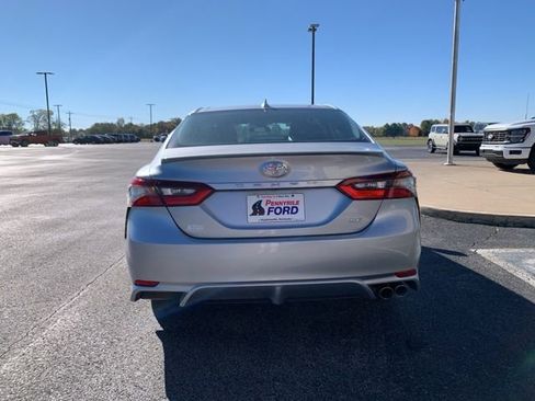 Used 2022 Toyota Camry SE image 6