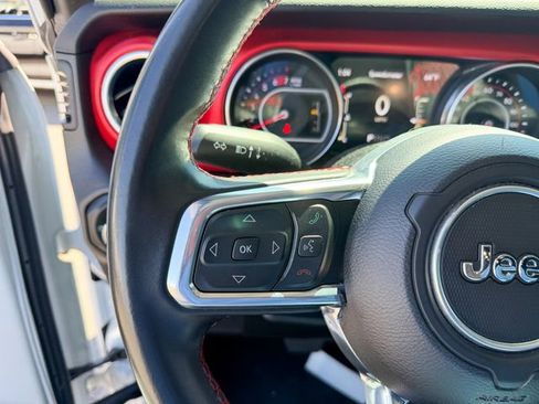 Used 2022 Jeep Wrangler Unlimited Rubicon w/ Safety Group image 19