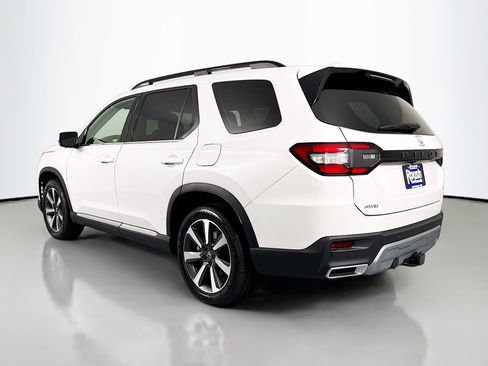 Certified 2023 Honda Pilot Elite image 7