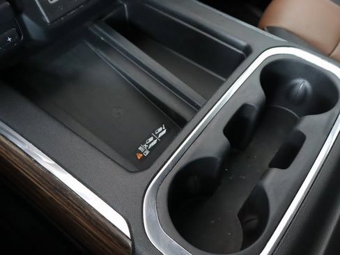 Used 2020 Chevrolet Silverado 3500 High Country w/ Technology Package image 39