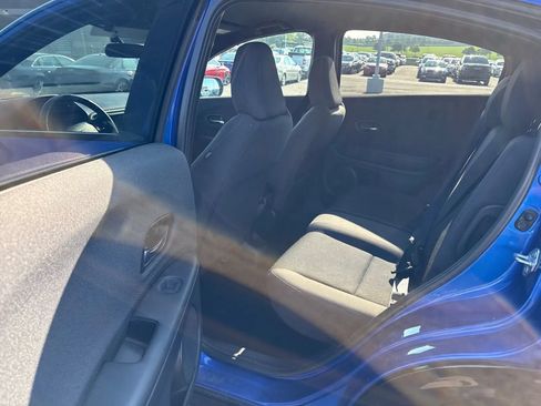 Used 2021 Honda HR-V Sport image 5