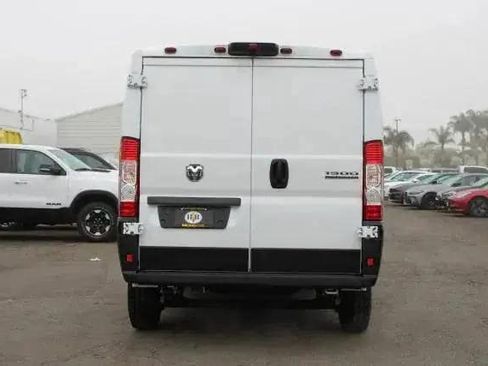 New 2025 RAM ProMaster 1500 w/ Convenience Group image 4