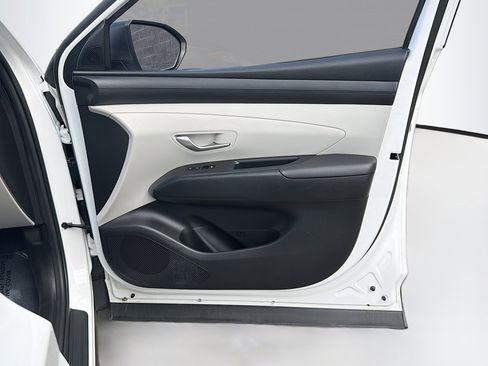 Used 2025 Hyundai Tucson SEL AWD/4WD image 32