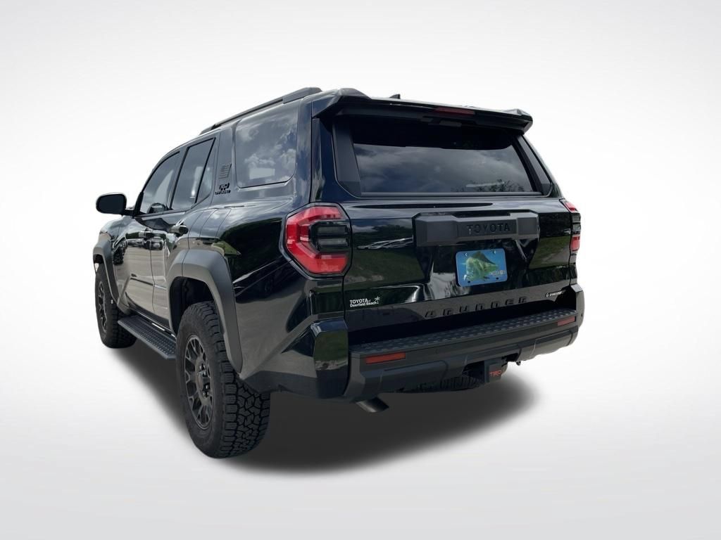 Used 2025 Toyota 4Runner TRD Off-Road Premium AWD/4WD image 5