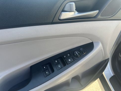 Used 2018 Hyundai Tucson SEL image 9