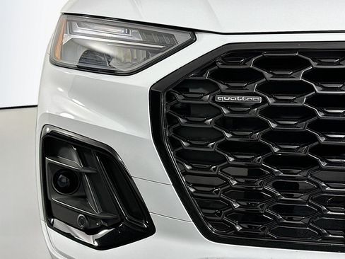 Used 2023 Audi Q5 2.0T Premium Plus w/ Premium Plus Package AWD/4WD image 16