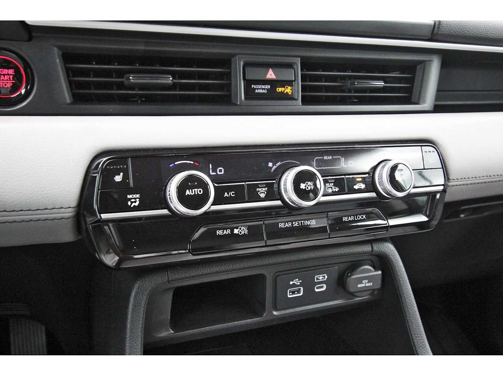 Used 2025 Honda Pilot Touring image 26