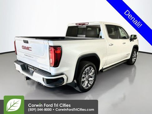 Used 2022 GMC Sierra 1500 Denali w/ Denali Reserve Package AWD/4WD image 15
