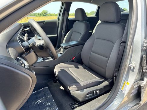 Used 2024 Chevrolet Malibu LT FWD image 11