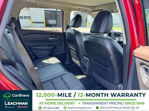 Used 2021 Nissan Rogue SV w/ Premium Package FWD image 12