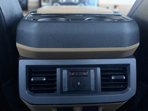 Used 2024 Ford F350 Lariat image 41