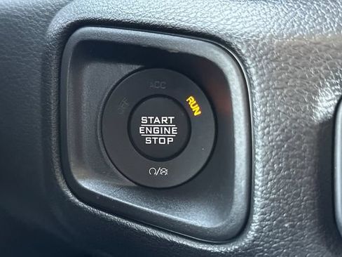 New 2026 Jeep Gladiator Sport AWD/4WD image 20